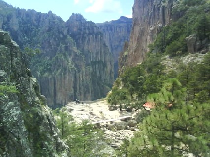 050 Basaseachi Waterfall 17th Sept 2010.jpg